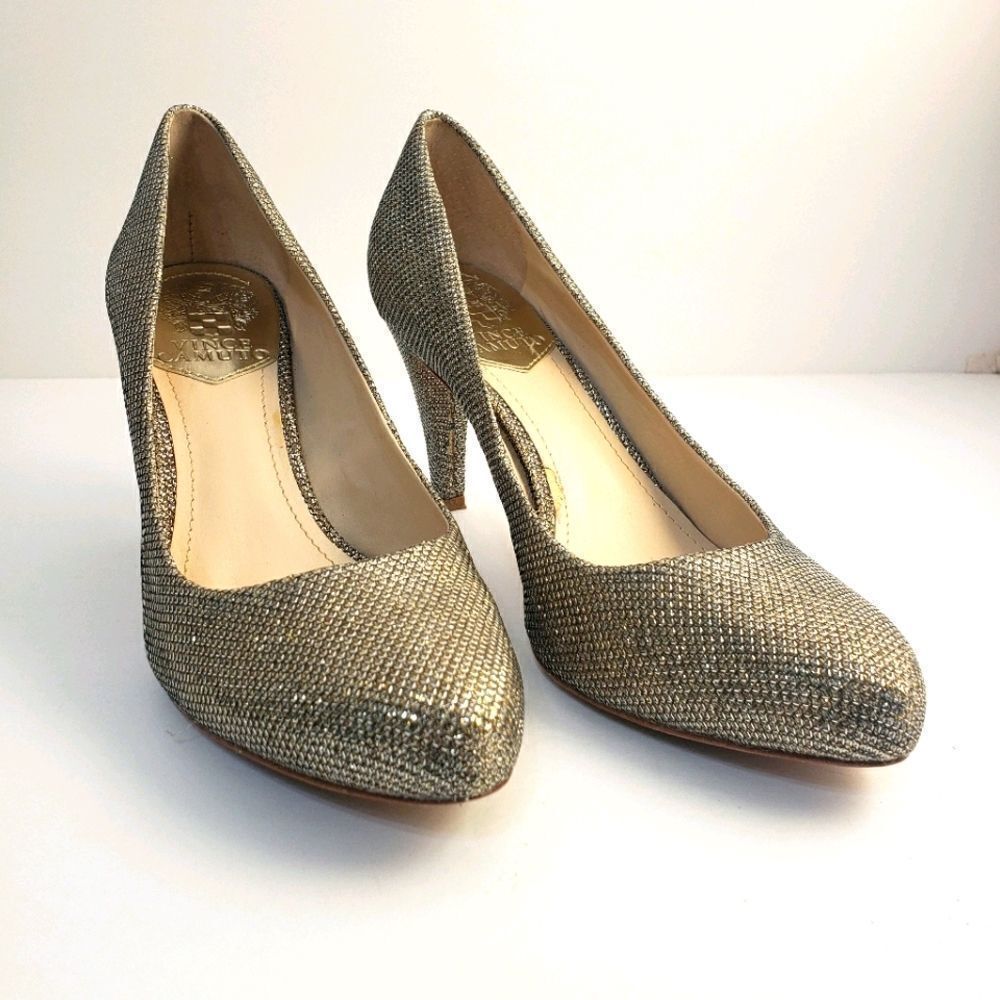 VinceβCamutoβsilverβsparkleβheels